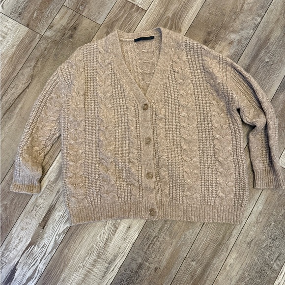 Jenni Kayne Sweaters - Jenni Kayne Cable Knit Cocoon Cardigan